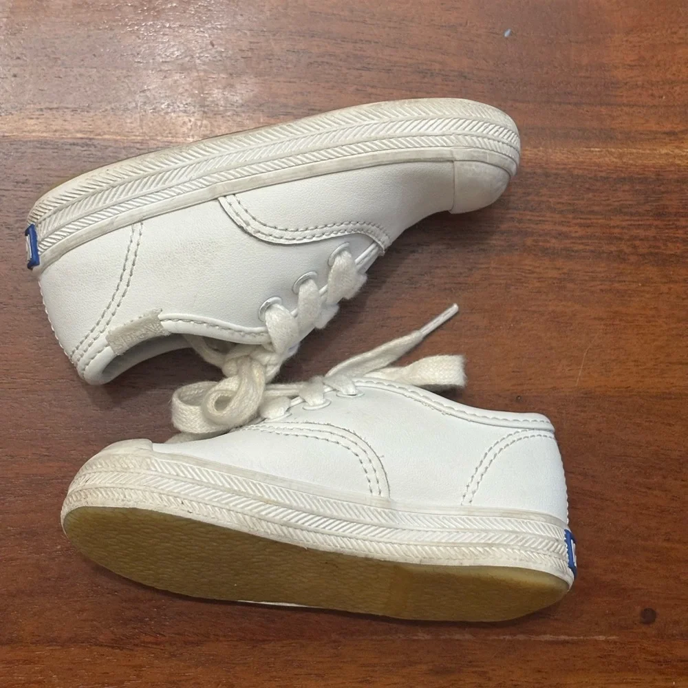 Keds Little Kids Champion Leather Lace Toe Cap - Picture 4 of 10